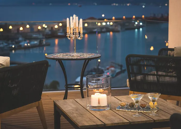 Upper - Boutique Hotel