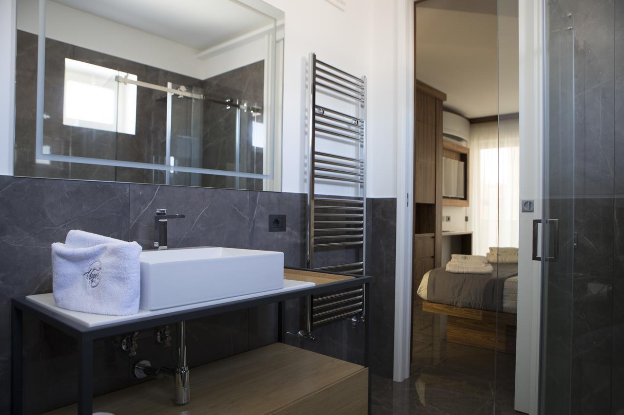 Upper - Boutique Bed & Breakfast