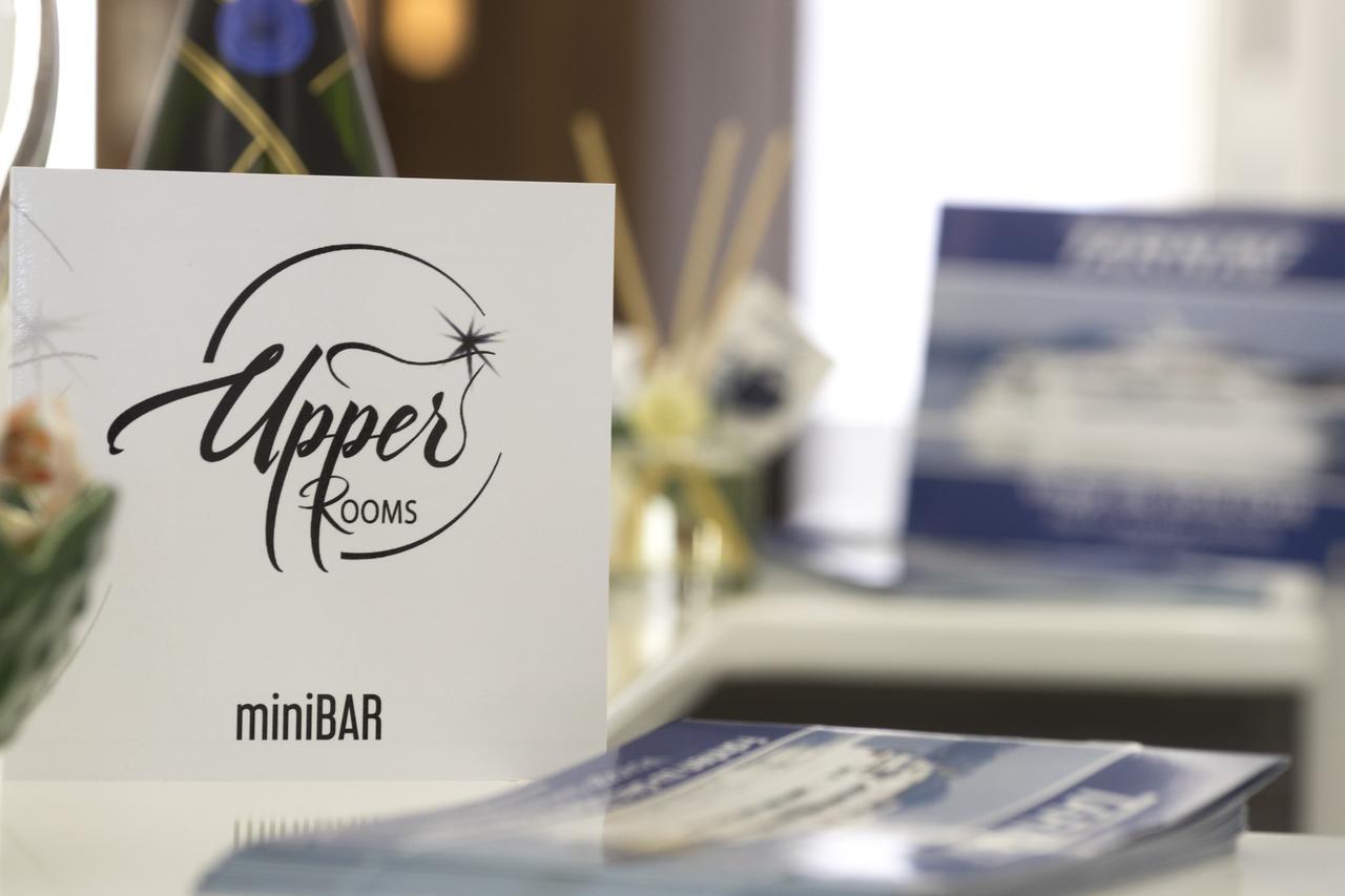 Upper - Boutique